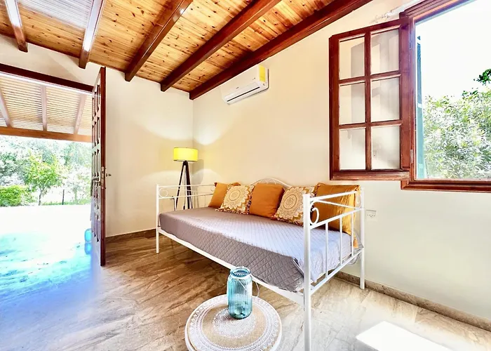 Renas Maisonette Unit 1 Near By Dadovillas
