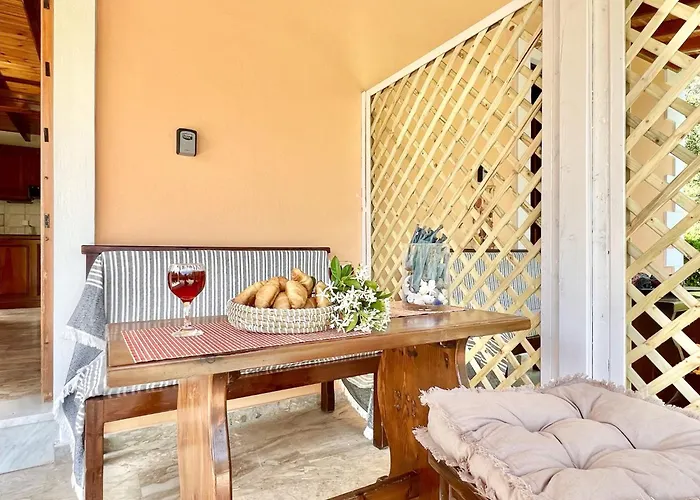 Apartamento Renas Maisonette Unit 1 Near By Dadovillas *