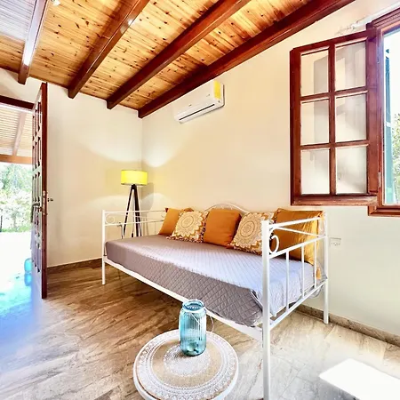 Renas Maisonette Unit 1 Near By Dadovillas