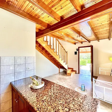 Renas Maisonette Unit 1 Near By Dadovillas Daire Roda (Corfu)