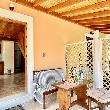 Renas Maisonette Unit 1 Near By Dadovillas *