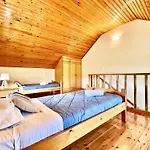 Διαμέρισμα Renas Maisonette Unit 1 Near By Dadovillas *